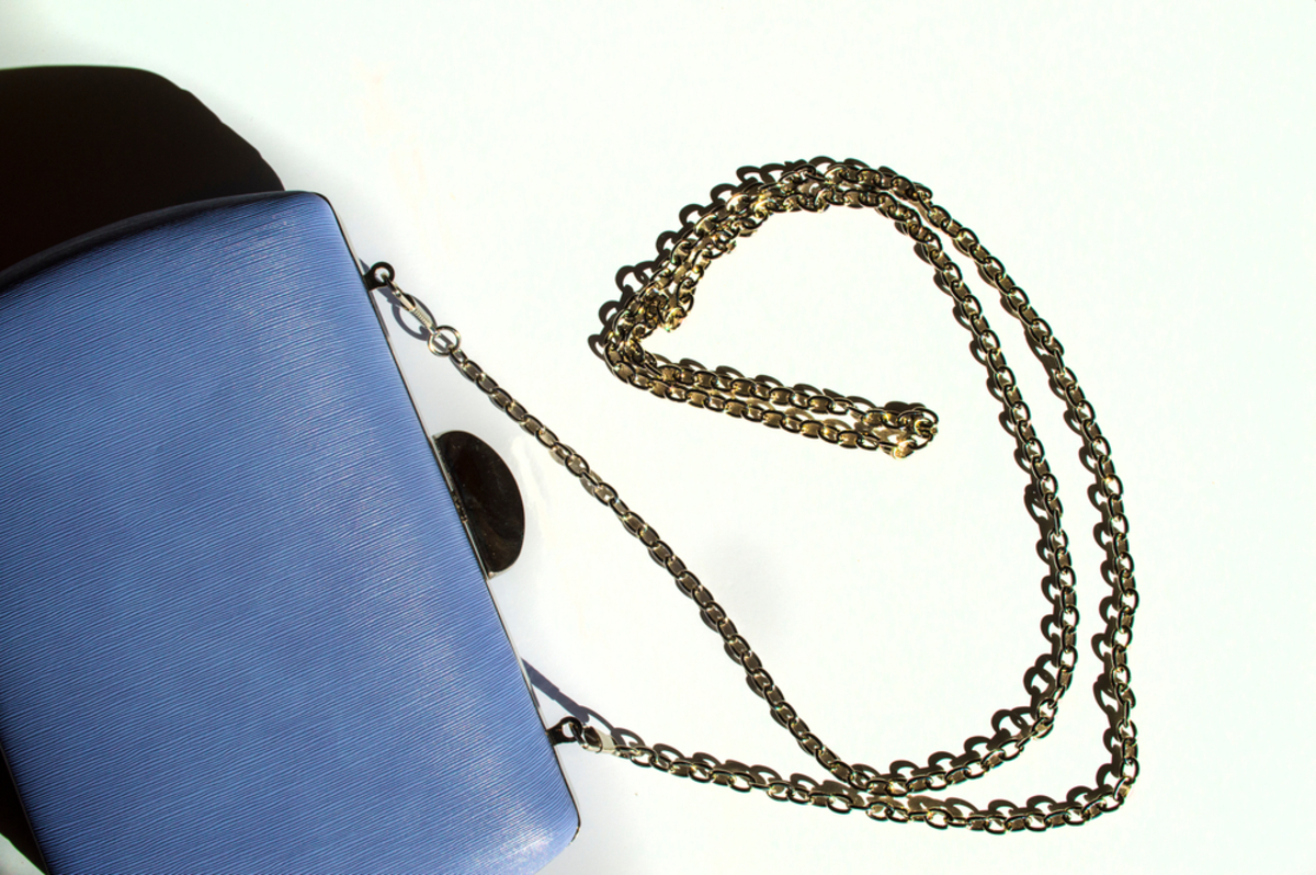 結婚式のサブバッグには何を入れれば安心 当日の持ち物リストはこれで確認 3ページ Wellmannered