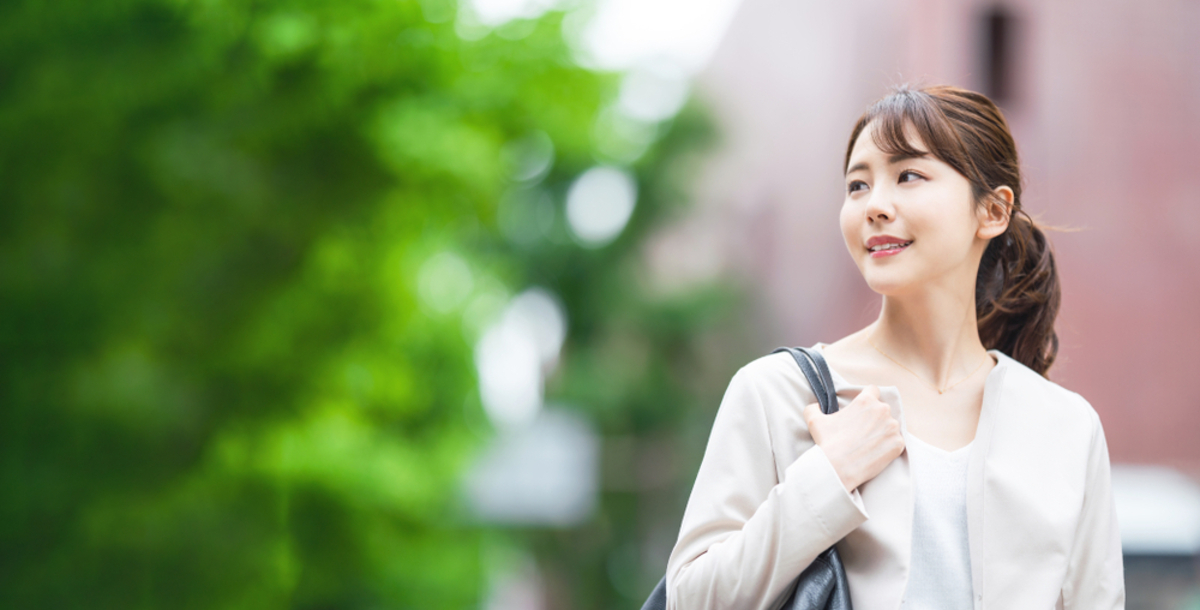女性