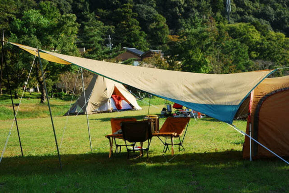デイキャンプのテント