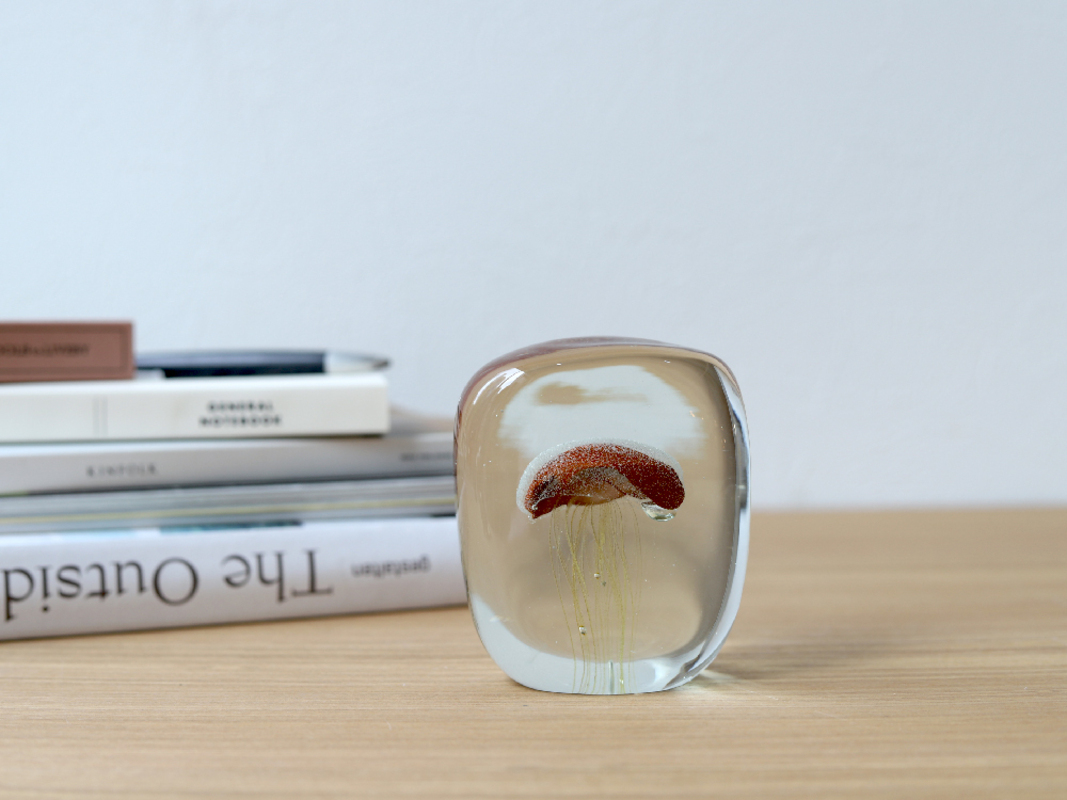 ペーパーウェイト