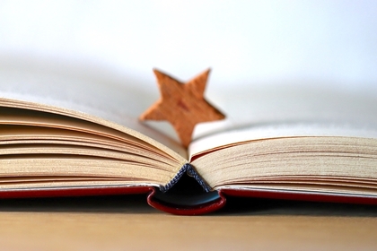 本を開く楽しみの一つに。読書の秋に使いたいブックマーカー特集。