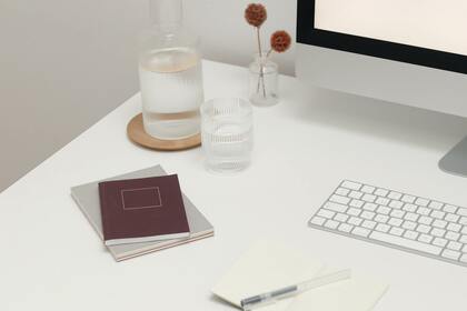 仕事とプライベート、手帳の兼用ってアリ?一冊にまとめるメリットや使い方