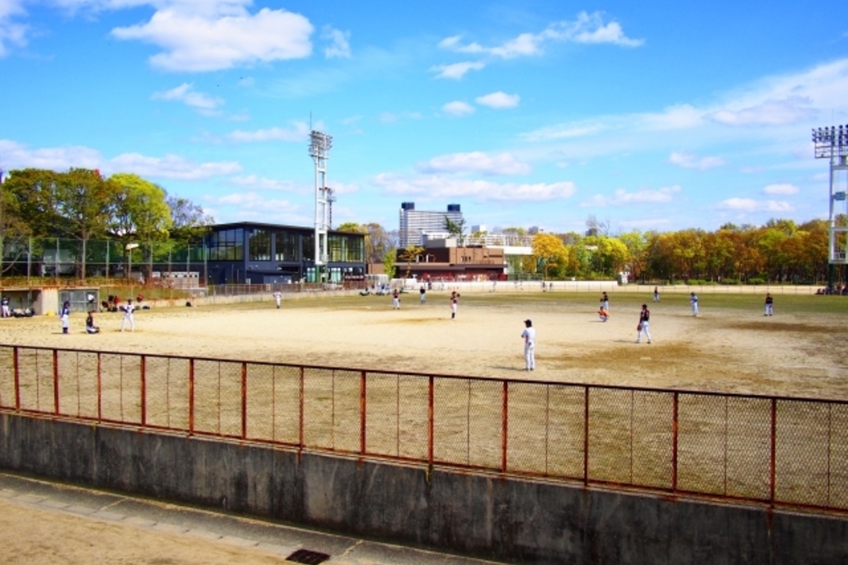 草野球の意味とは?プロ野球とのルールの違いや由来は何?