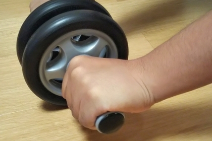 腹筋ローラーの 立ちコロ と 膝コロ のやり方 基本フォームとは Activel