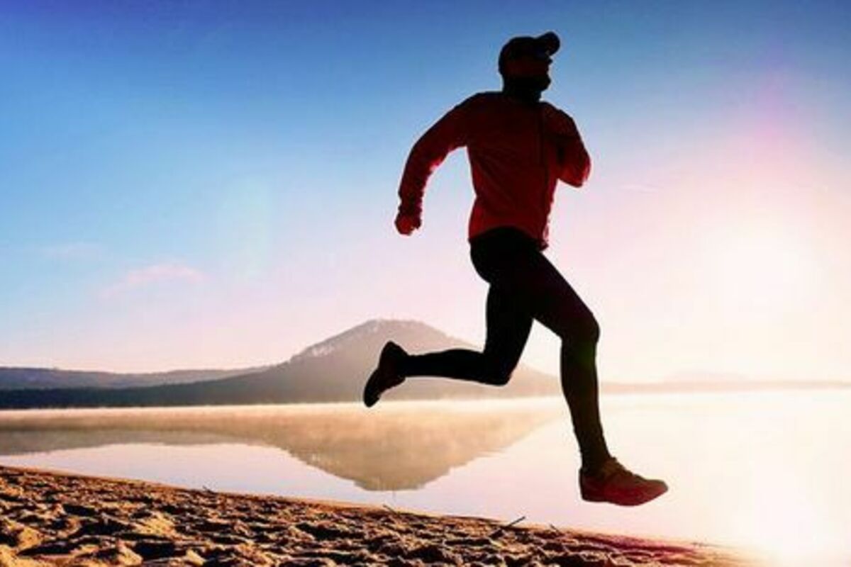 サブ4おすすめシューズ7選!マラソンで4時間切るための選び方とは?