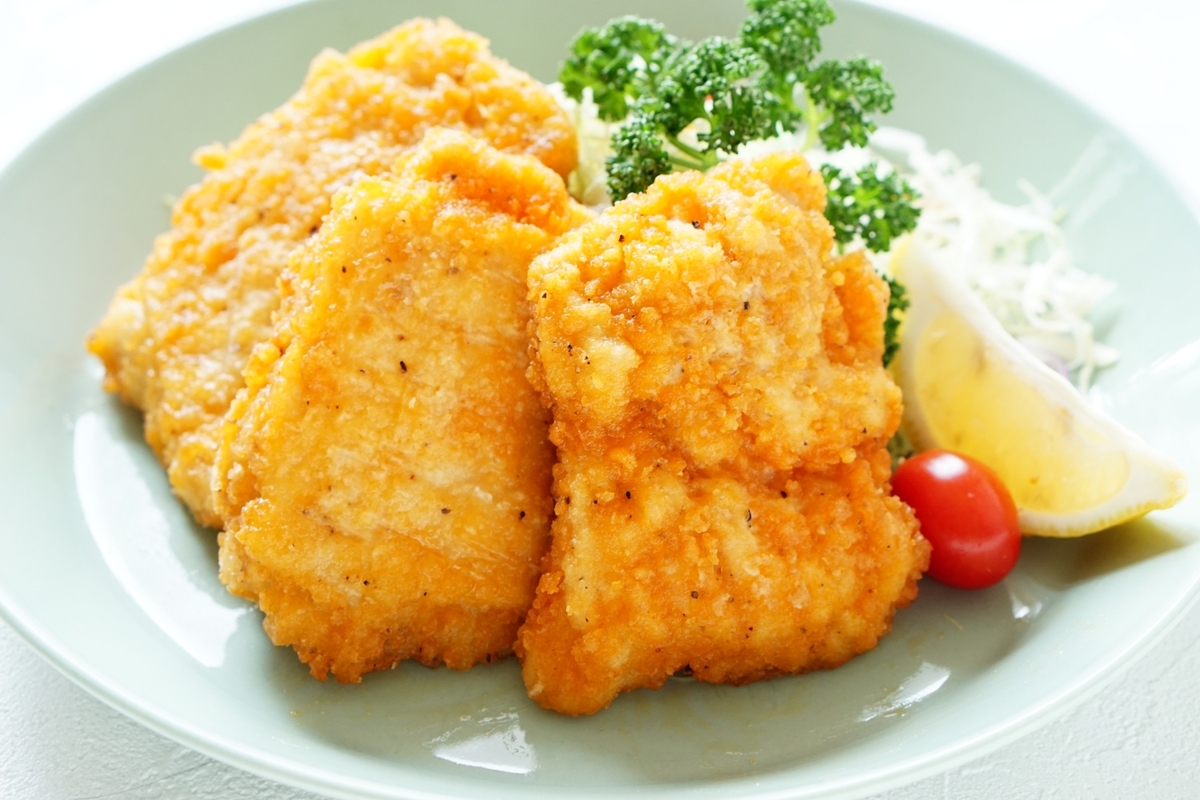 ファミチキの糖質とは?ダイエット中にコンビニチキンはありなの?