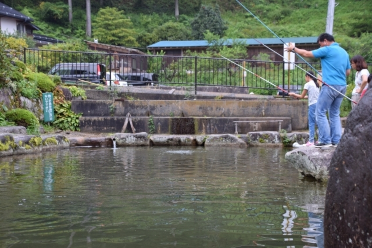 奥多摩の釣り堀6選!都心から2時間で自然を見ながら釣りを楽しもう