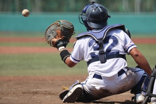 スロートガードとは 喉ガードの取り付け方とおすすめの選び方とは Activel