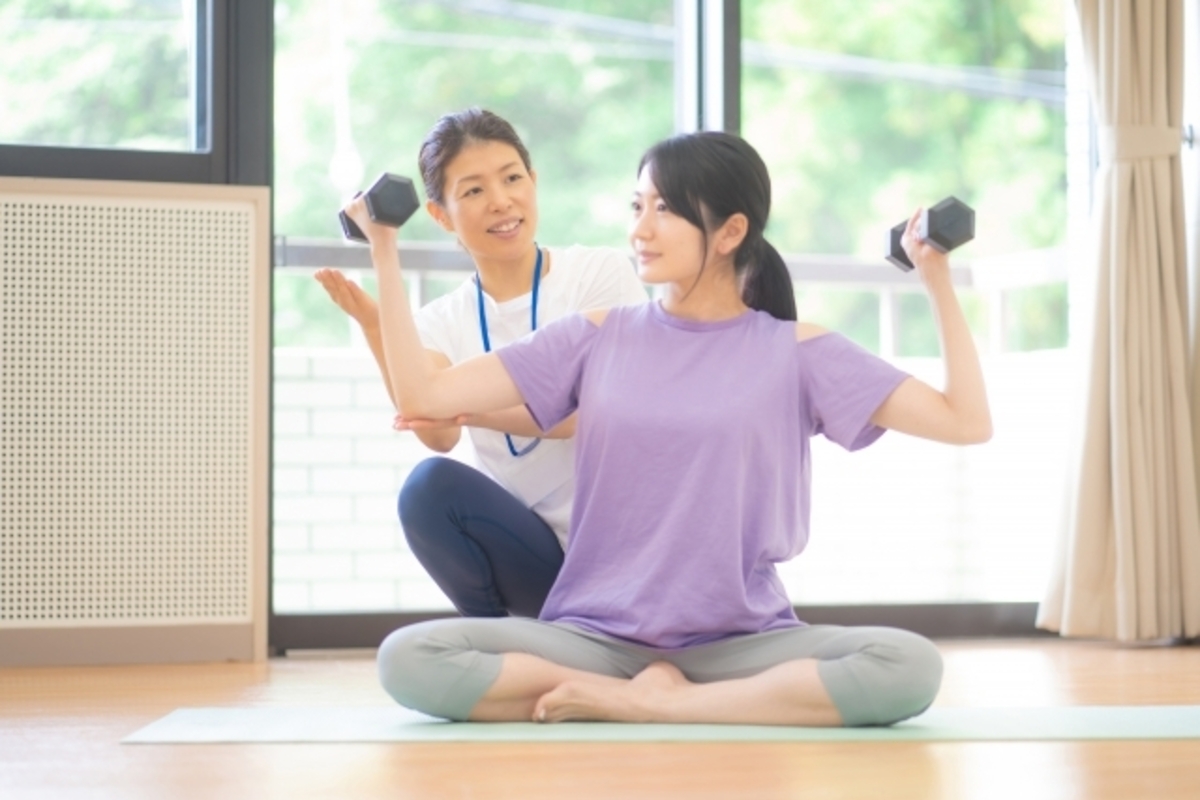 二の腕が痩せる筋トレとは?たるみを改善して細く引き締めよう【女性の悩み解消】