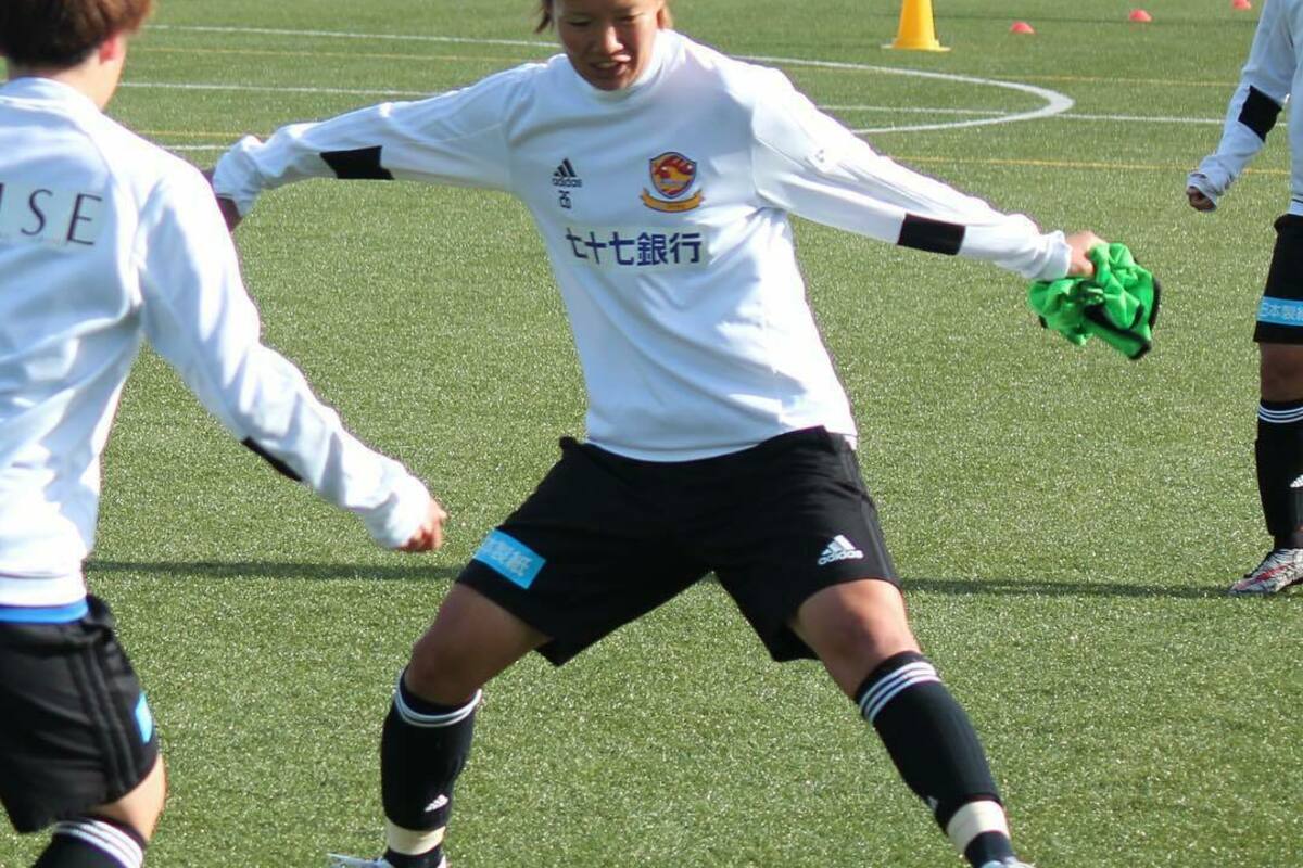 インターセプトの意味とは?カットの違いとやり方【サッカーガイド】