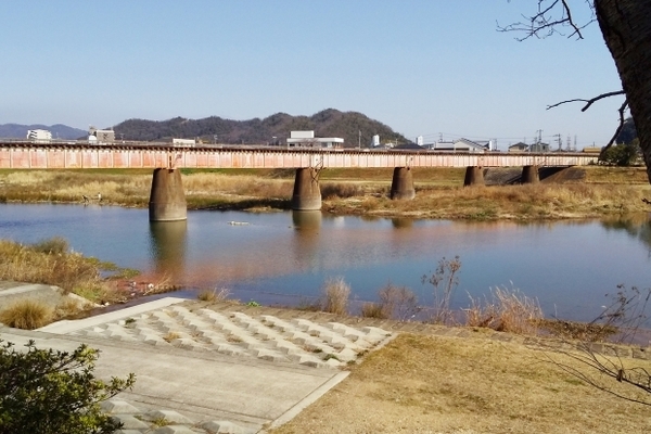 大和川のおすすめ釣りポイントとは ブラックバスやコイ釣りを楽しもう Activel