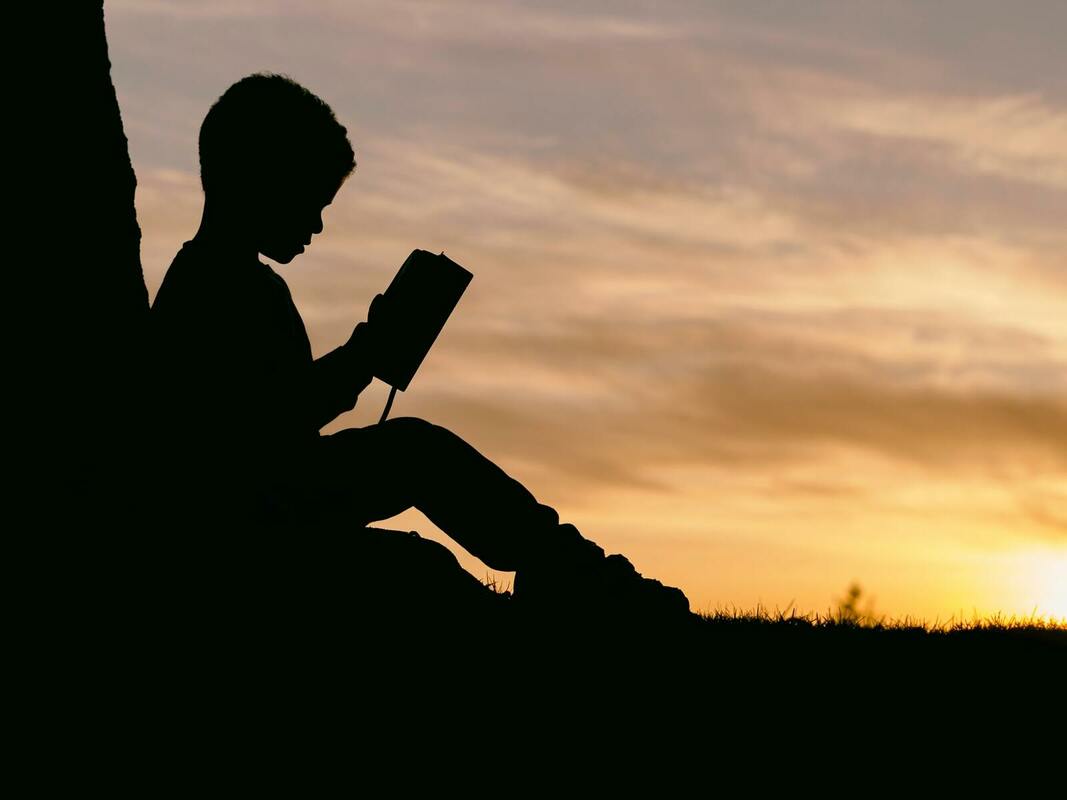 本を読む子供