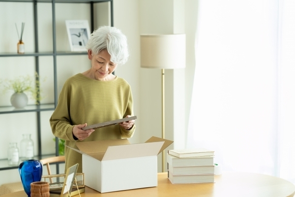 遺品整理と生前整理の違いとは？ それぞれの進め方を詳しく解説 | ひとたび