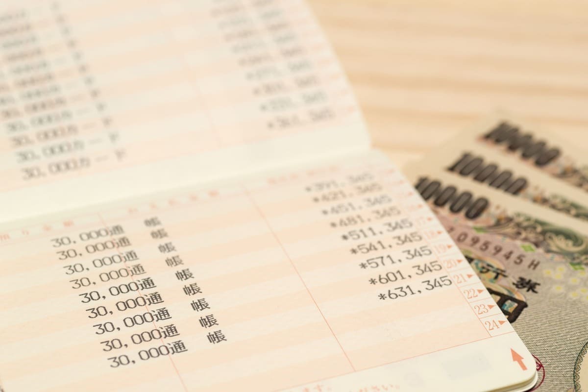 遺産相続における預貯金の分け方について|分割方法や必要な手続きの流れを解説