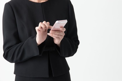 香典のお礼は電話で伝えてもよい？伝え方・例文・注意点を紹介
