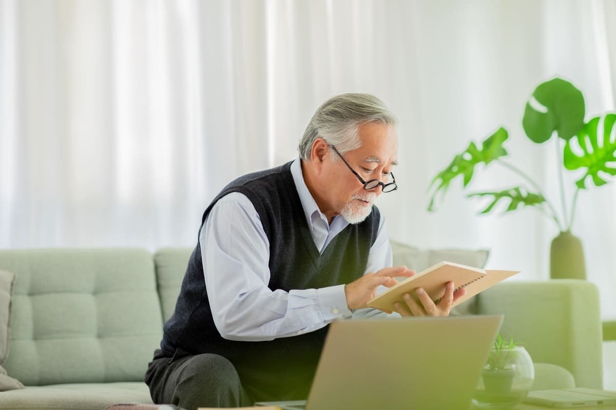 定年後に取得すべき資格はこれ！再就職や独立を目指す方におすすめの資格