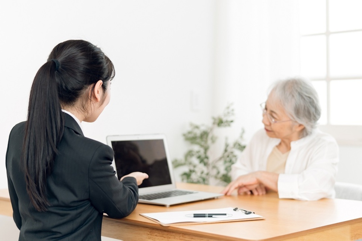 終活場面　イメージ