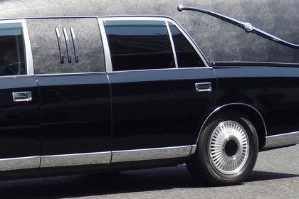 霊柩車とは？特徴から車種、寝台車との違い、手配の仕方までまとめて解説