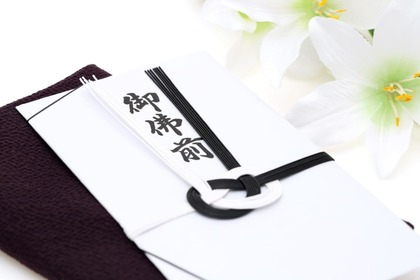 御仏前の正しい書き方ガイド！表書き・中袋・金額に関する注意点を解説