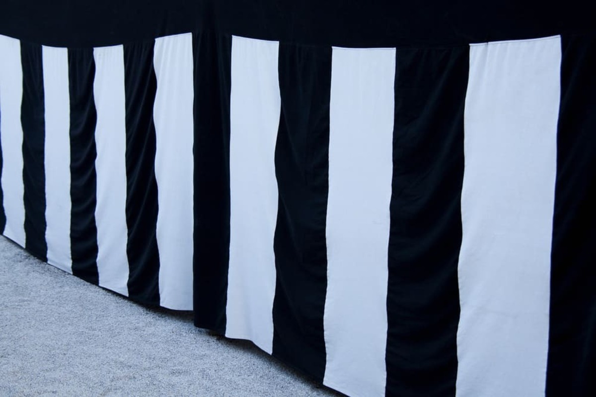 鯨幕の意味や役割とは？購入・レンタルする場合の費用についても解説