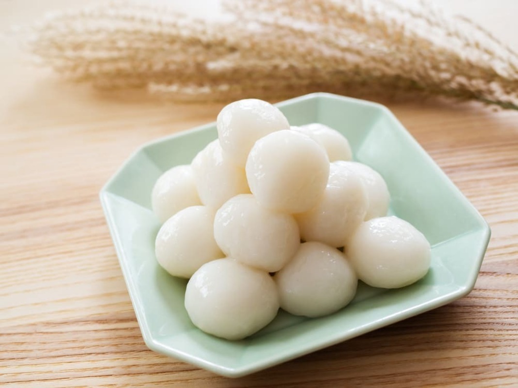 お彼岸団子とススキ