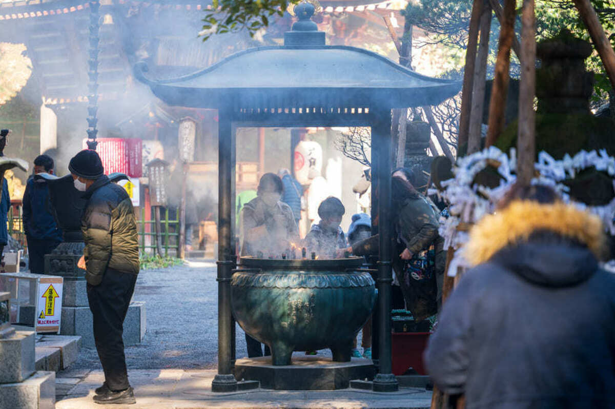 初詣 お寺 神社 どっち 常香炉