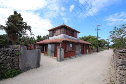 老後に沖縄へ移住する事前準備ガイド｜暮らしに必要な費用や生活面の注意事項など解説