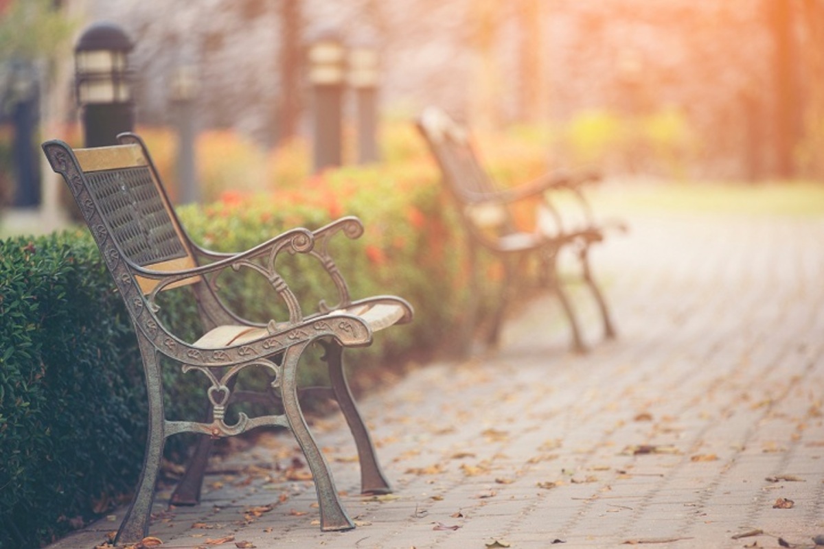 【世界の葬祭文化29】メモリアルベンチで地域社会を豊かに ～世界のベンチに宿る記憶のカタチ～