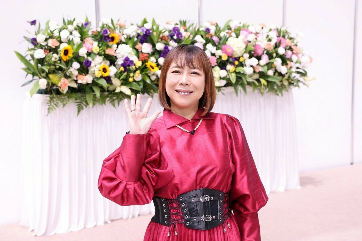 笑顔の椿鬼奴さん