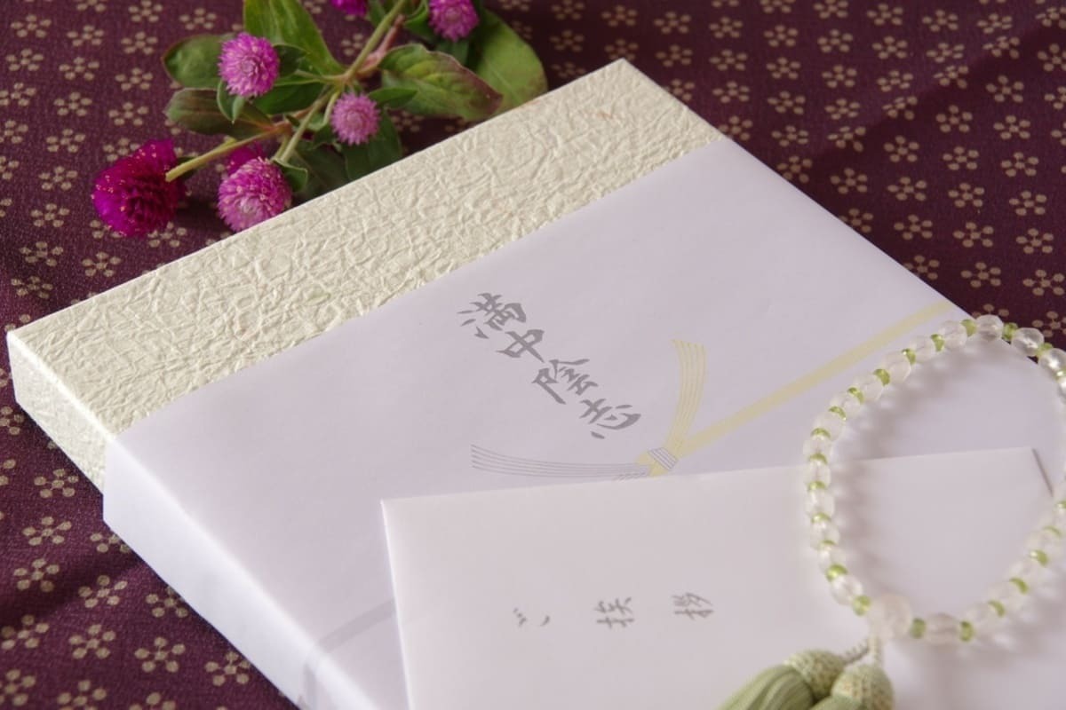 三回忌の香典返し（お返し）におすすめの品物は？選び方や送る際のマナーも併せて解説