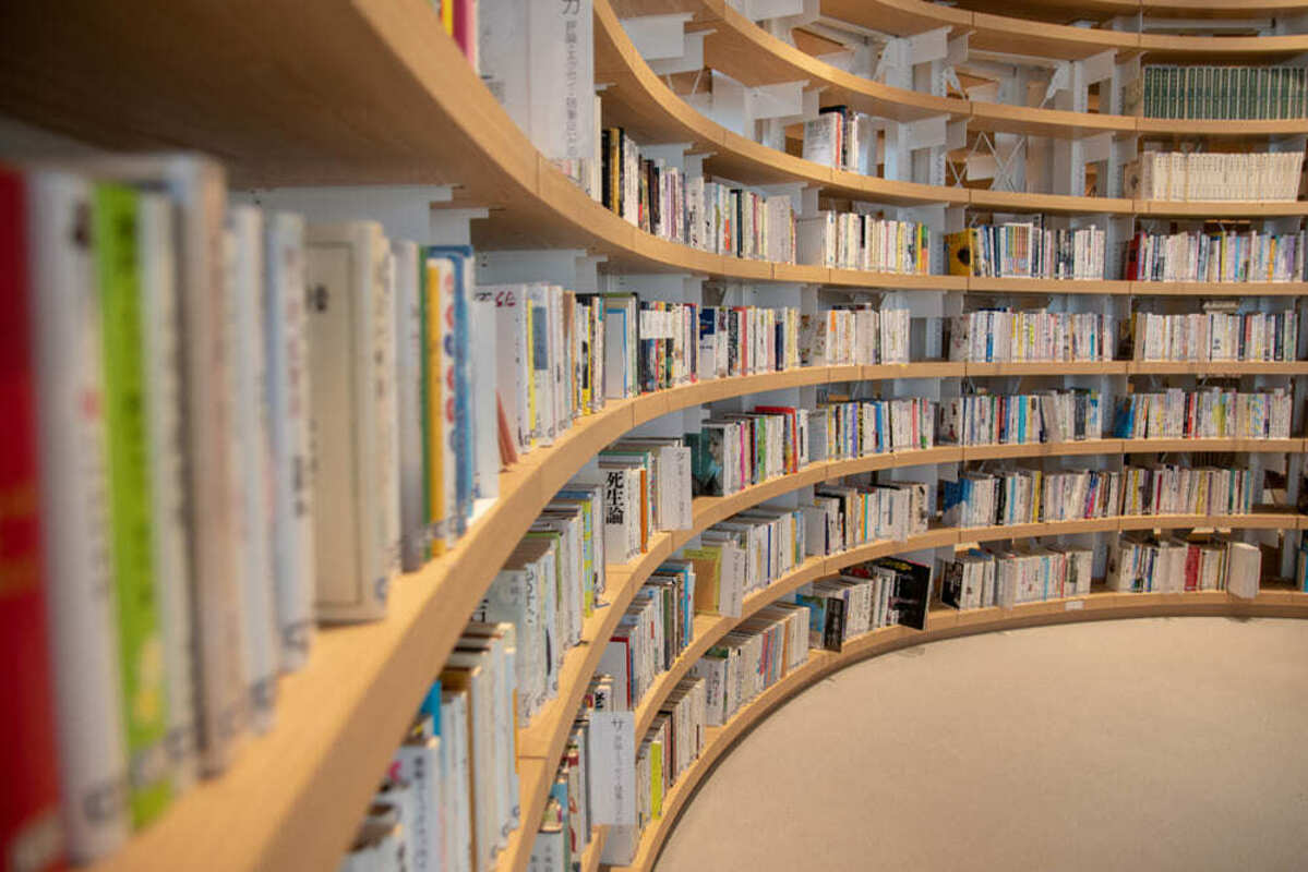 図書館の本棚