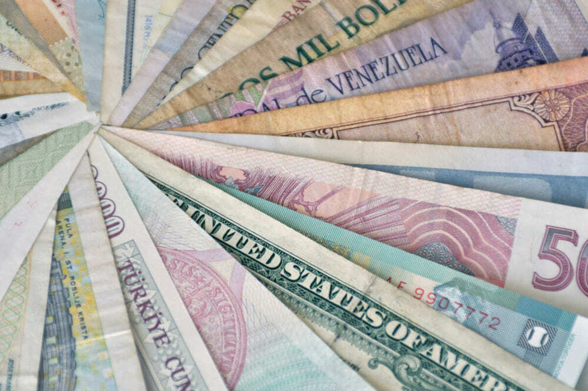 さまざまな国の貨幣