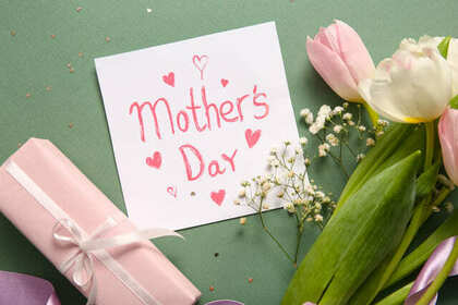 【母の日のプレゼント】年代別のおすすめアイテムを紹介