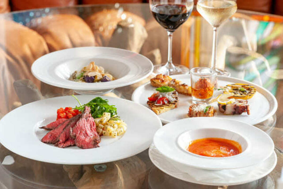 レストランの料理