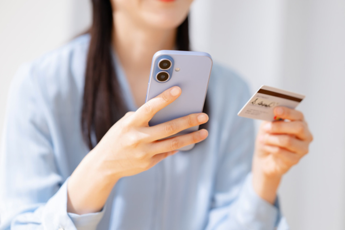 生活費にローンを活用する女性