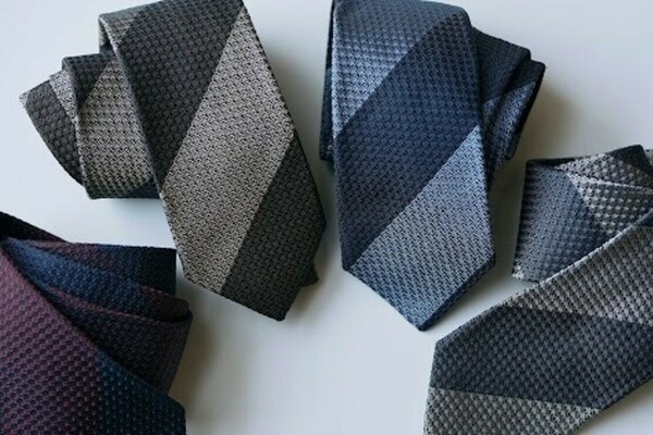 定価3.5万 ターンブル&アッサー ネイビー ソリッドタイ フレスコ ネクタイ 定価3.5万 ターンブル&アッサー ネイビー ソリッドタイ フレスコ