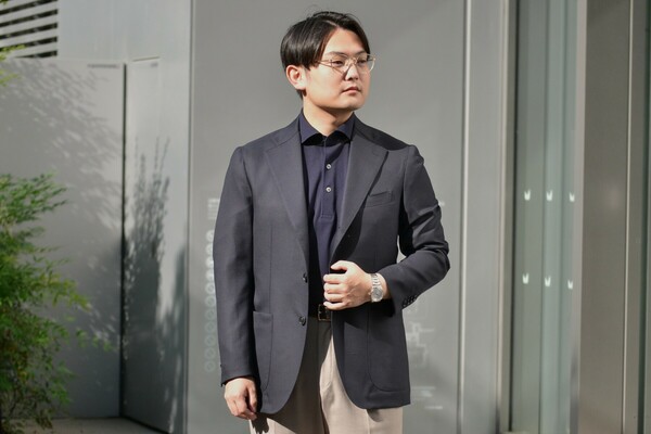 上品な光沢のネイビージャケット | 読む、鎌倉シャツ