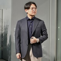 561 新品未使用　キングヌー　非売品 クルーシャツ　ジャケット L 黒 ウールシルクシャークスキン 1釦ノーカラージャケット(71113805