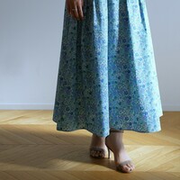 きみちゃん　リバティ生地使用　タックスカート utilite LIBERTY タックスカート の通販。- AIDA ONLINE STORE 毎日を