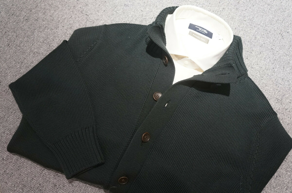 スタンドカーデとのコーディネート