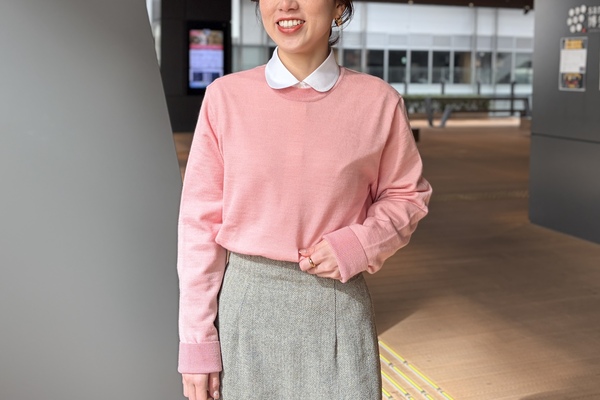 自然な色合い」ボタニカルニット | 読む、鎌倉シャツ