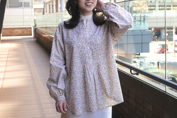 リバティ新作】ピンタックブラウス | 読む、鎌倉シャツ