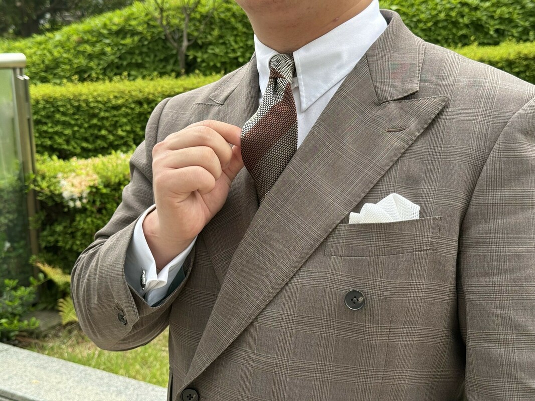 ネクタイ着用画像